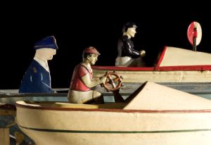 Racer, canot à réaction, bateau-jouet ; © Arnaud Fux