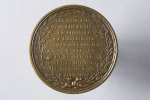 Médaille (revers) ; © Musée national de la Marine ; © Patrick Dantec
