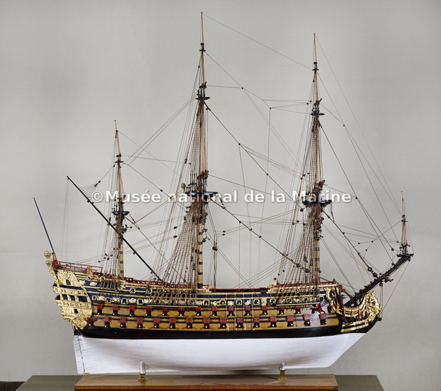 Louis XV, vaisseau de 110 canons, 1720-1725, vue de travers tribord
