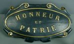 Plaque de devise 'Honneur et Patrie'
