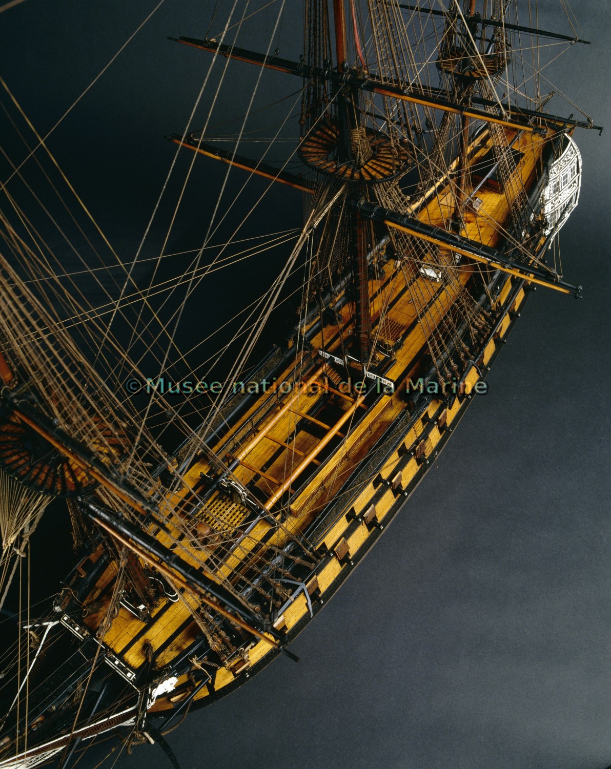 Triomphant, vaisseau de 74 canons, 1809, vue plongeante