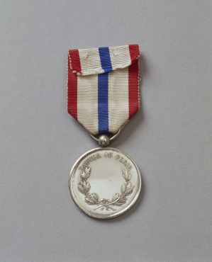 Médaille de sauvetage du Midi Bouches du Rhône, revers ; © Arnaud Fux