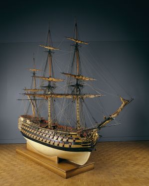 Royal Louis, vaisseau, vers 1770, vue de 3/4 avant ; © Arnaud Fux