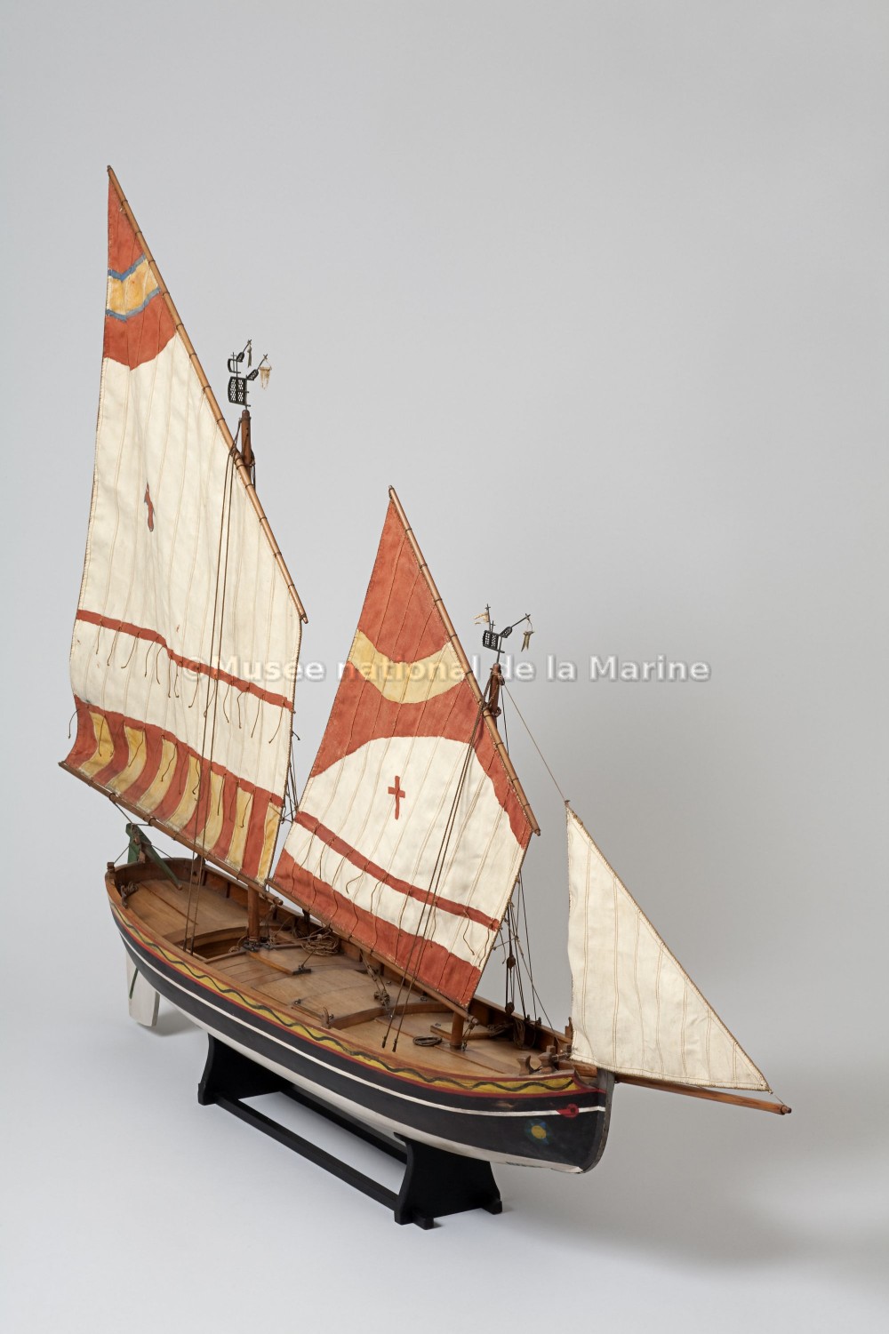 Bragozzo, bateau de pêche italien, vers 1882, profil
