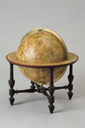 Globe céleste (fermé) vue générale ; © Arnaud Fux