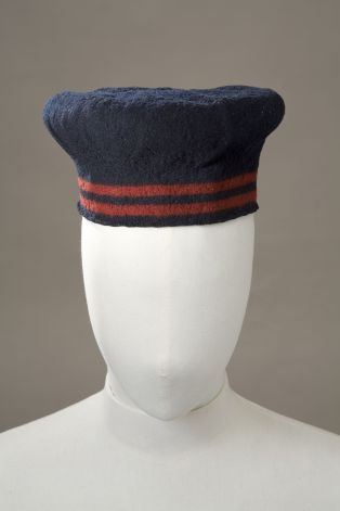 Bonnet de travail de matelot, modèle 1836 ; © Musée national de la Marine ; © Sebastien Dondain
